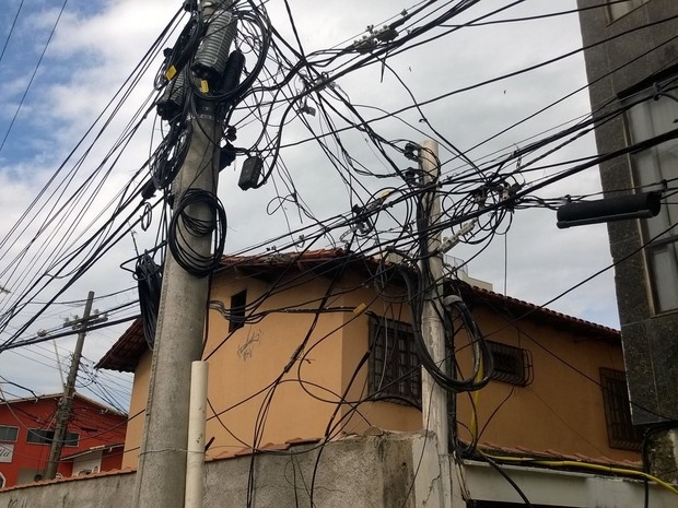 Excesso de fios nas tubulações