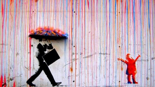 Grafite dá um novo colorido a prédios abandonados em Criciúma