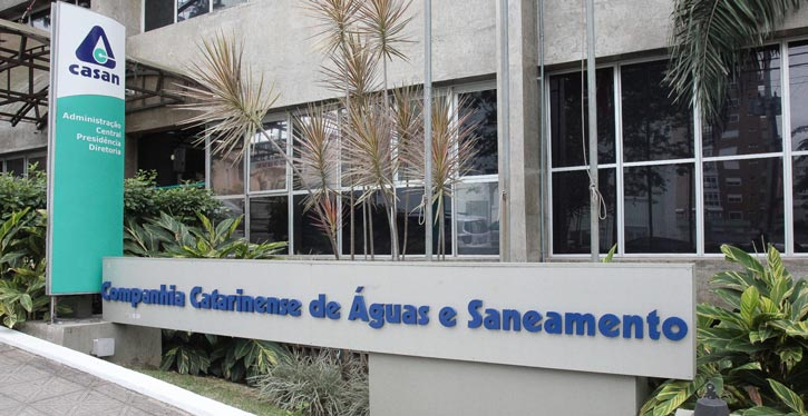 Nova tarifa de água da Casan extingue consumo mínimo