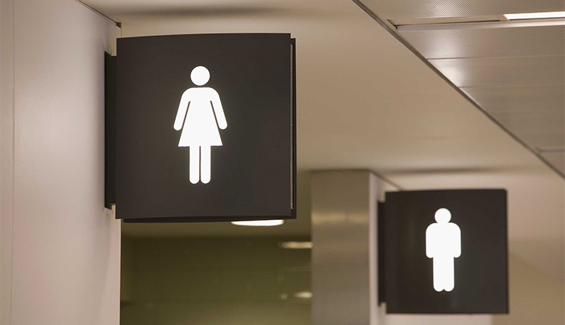 Condomínio deve indenizar restaurante por fechar banheiros coletivos
