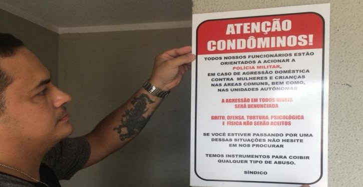 Condomínio fixa placas contra violência doméstica