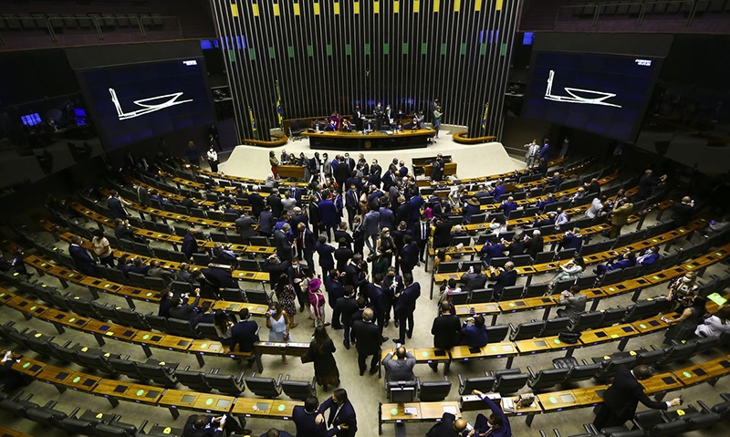 Projeto cria condições para exclusão de condômino com mau comportamento