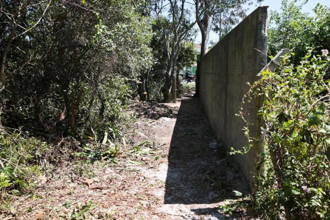 Justiça Federal determina que condomínios desobstruam acesso à praia no sul da ilha