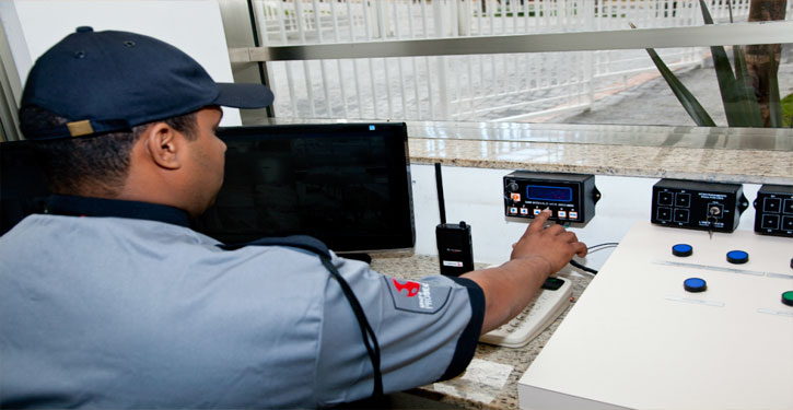 Estaria o emprego de porteiro com os dias contados por conta da tecnologia?