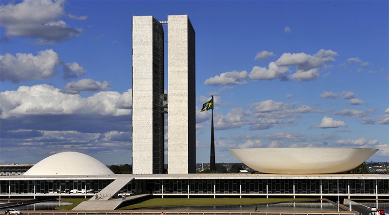 CCJ aprova proposta que obriga síndico a fornecer declaração anual de quitação de débitos