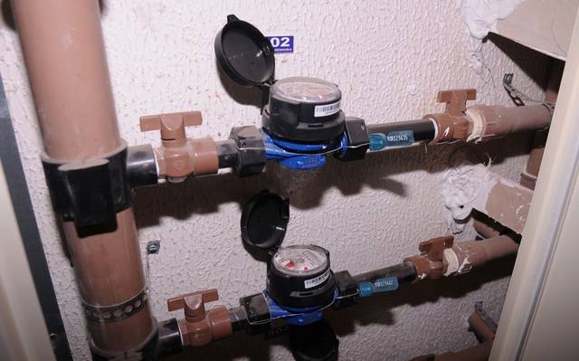 HIDRÔMETROS INDIVIDUAIS INSTALADOS EM PRÉDIO