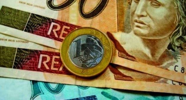 Multiplicação de cobranças confunde moradores de prédios